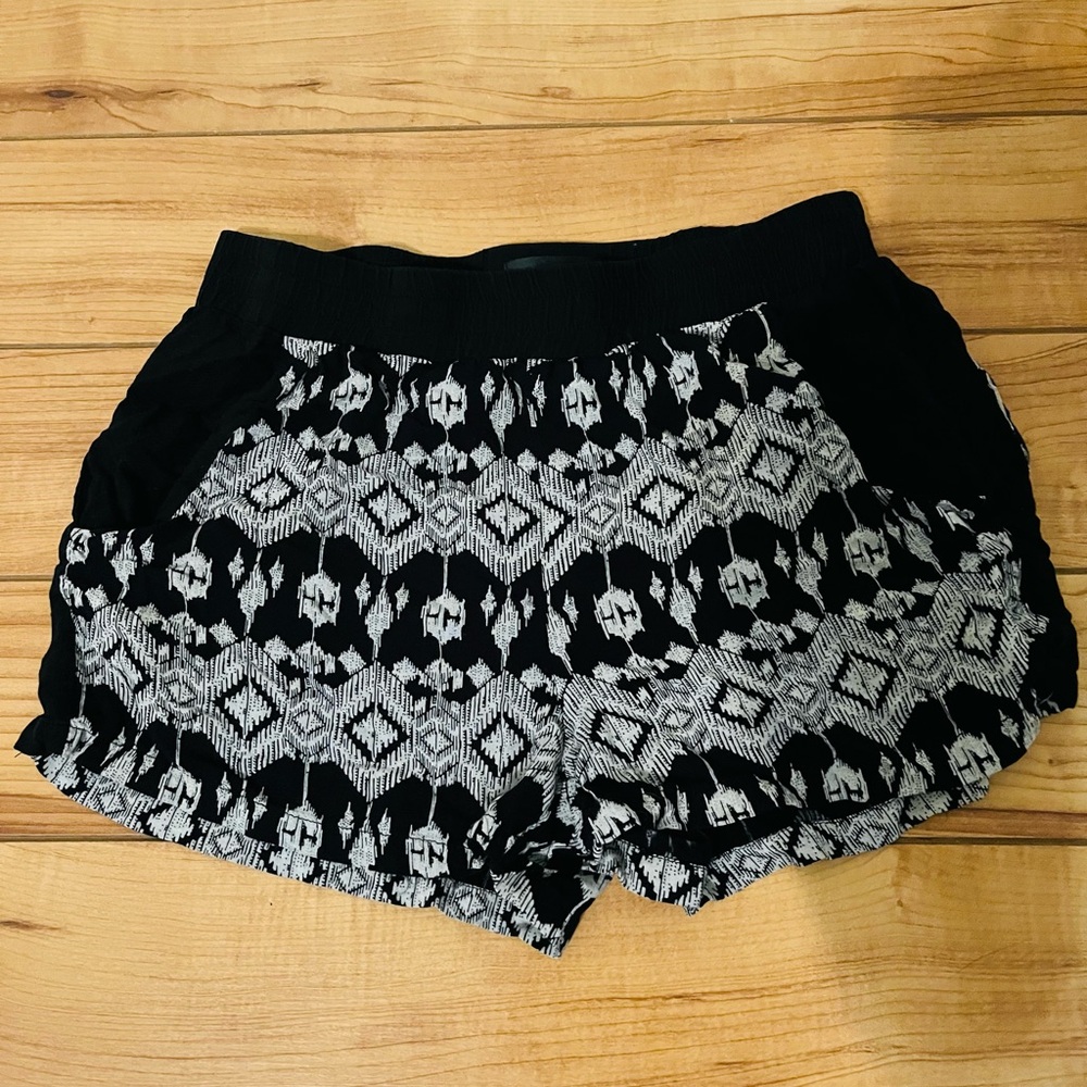 Women's Black and White Patterned Shorts